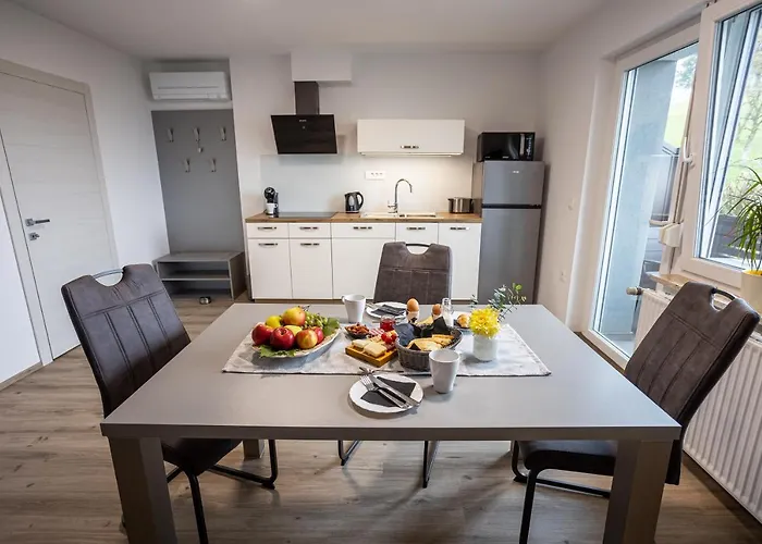 Apartmaji Pr Smolet שקופיה-לוקה